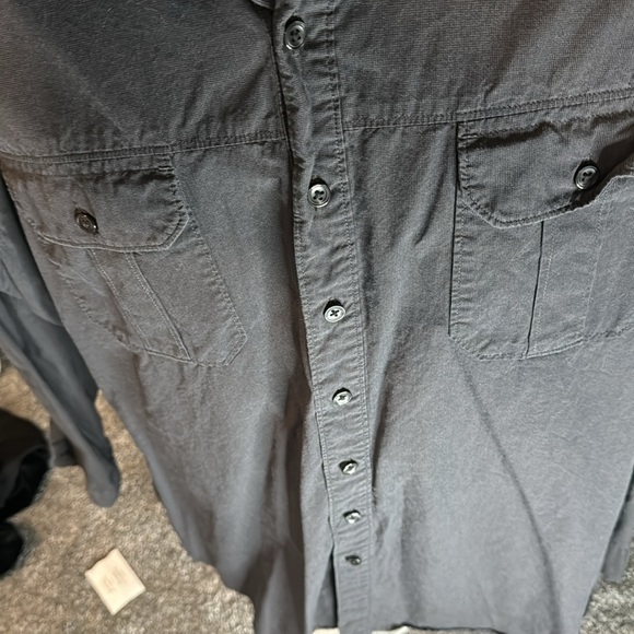 NWOT Apt 9 black button up with front pockets - Picture 4 of 4